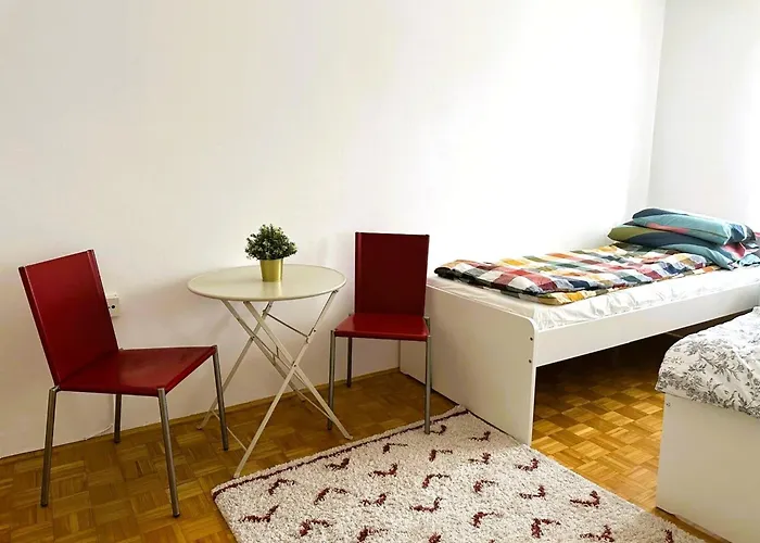 Apartment Near Schoenbrunn Palace Vienna